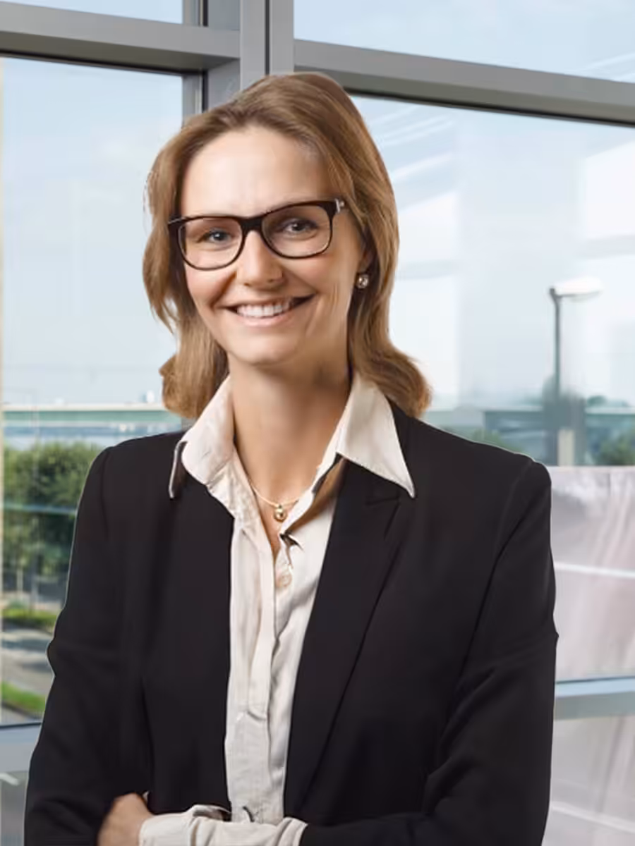 Anna Jule Arnhold-Anwalt-Rechtsanwalt-Kanzlei-MTR Legal Rechtsanwälte