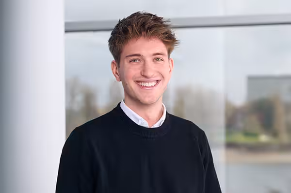 Tobias Hüllenkrämer-Anwalt-Rechtsanwalt-Kanzlei-MTR Legal Rechtsanwälte